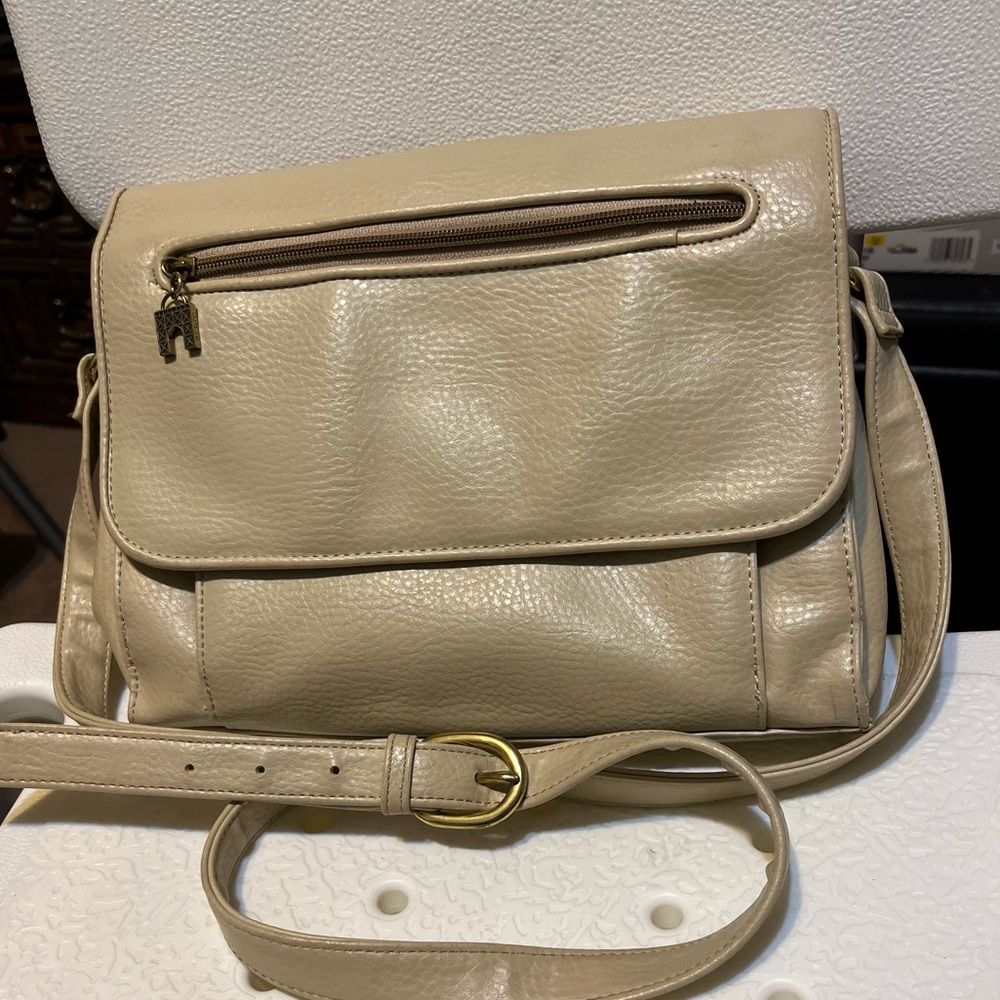 Relic leather pebbled tan crossbody - Picture 1 of 16